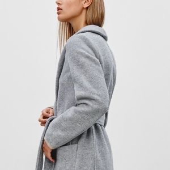 Aritzia Wilfred Aubertin Coat, Black, Size Medium - Picture 5 of 6